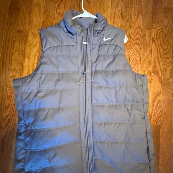 Nike Gray Puffer Vest for Men - Picture 1 of 3